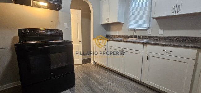 Photo - 3527 N Chester Ave