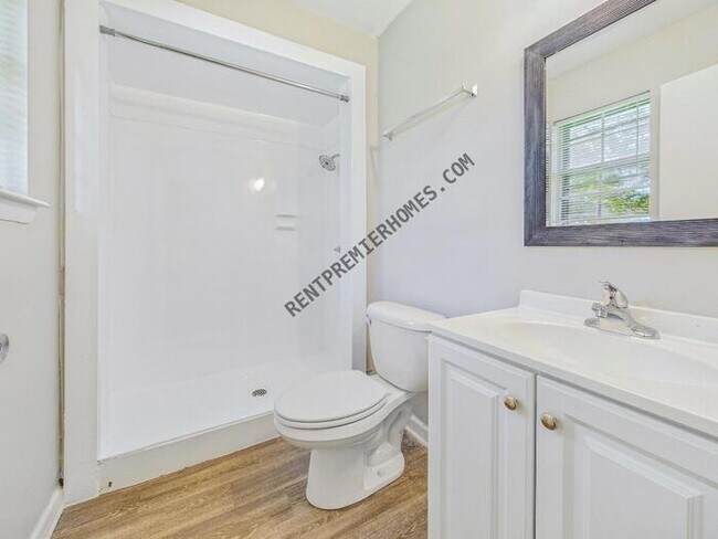 Photo - 10 Willowridge Cove