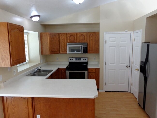 Photo - 6098 Monet Ct