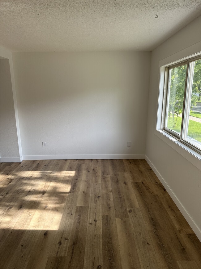 Photo - 1219 14th St S