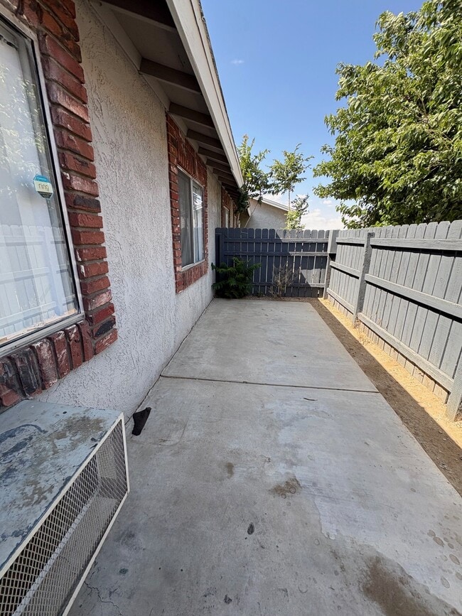 Photo - 11200 Auburn Ave Unidad 80