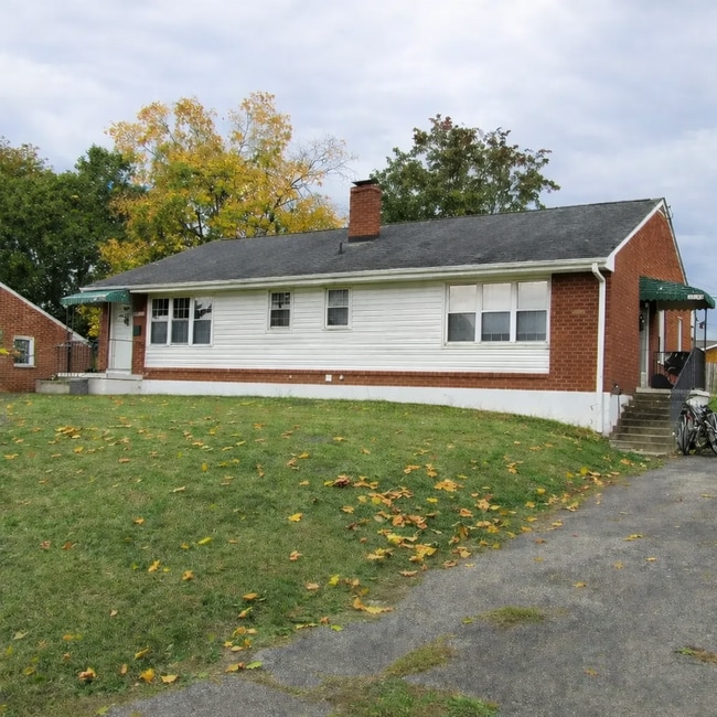 Building Photo - 5608/5610 Malvern Rd Unit 5608 Malvern Rd