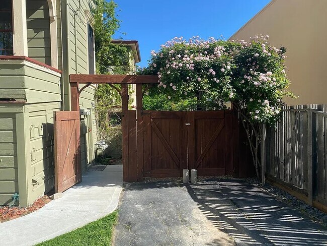 Photo - 332 Bayview St Unidad A: Loft Cottage