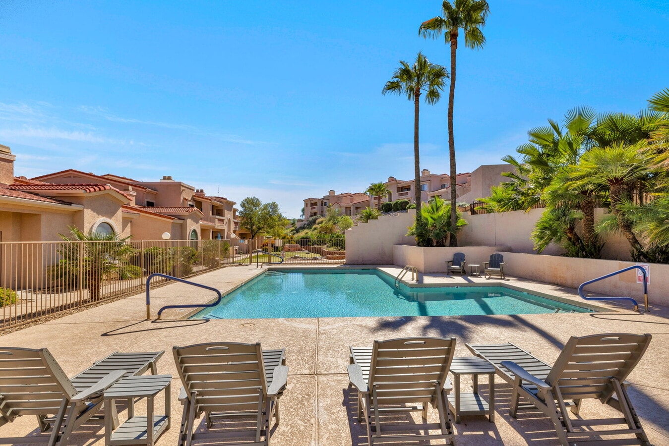 Photo - 16354 E Palisades Blvd Unidad 3-105