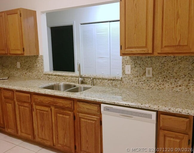 Photo - 3095 Inglewood Terrace