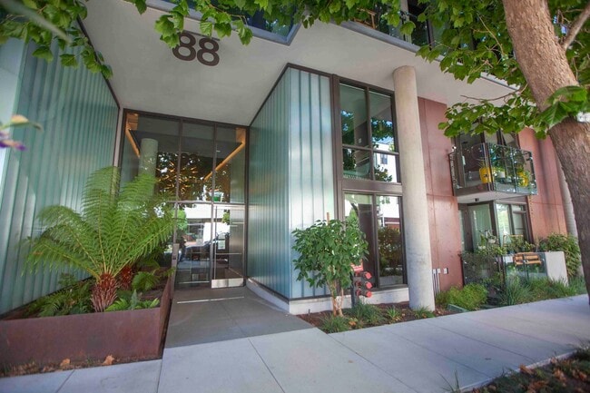 Building Photo - 2022 New Built Luxurious 2BR2BA Potrero Hi... Unit 106 Rental