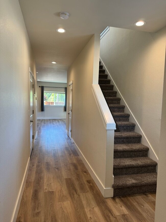 Photo - Newer 3 bedroom, 2.5 bath duplex in desirable neighborhood!