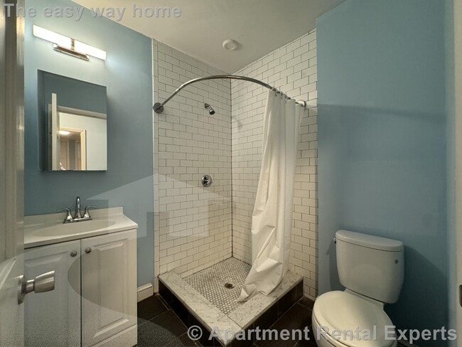 Photo - 68 Beacon St Unidad #2