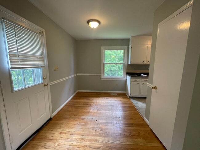 Photo - 1139 Ardmore Dr
