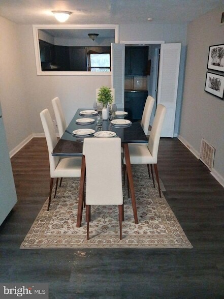 Photo - 2113 Church Ln