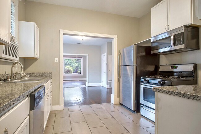 Photo - Renovated Winnetka Heights Craftsman home ...