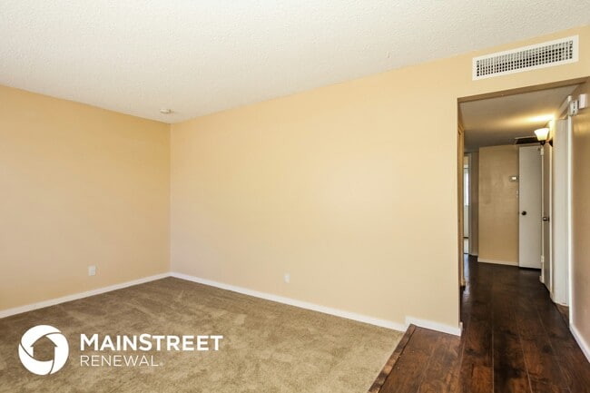 Photo - 2345 W Sunnyside Ave