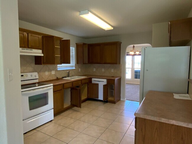 Photo - 2 Story 3 Bedroom 2 Bath 2 Week Free Move ...