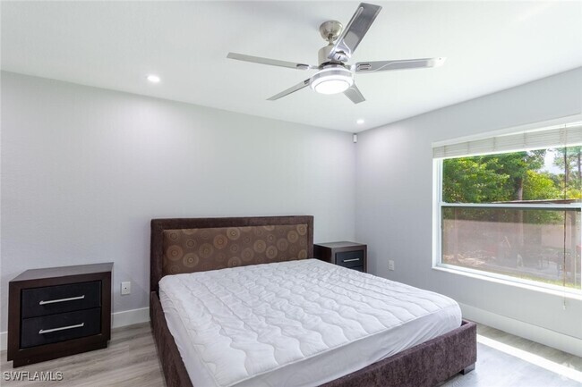 Building Photo - 2035 Desoto Blvd S Rental