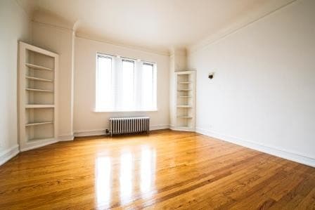 Photo - 654 N Pine Ave