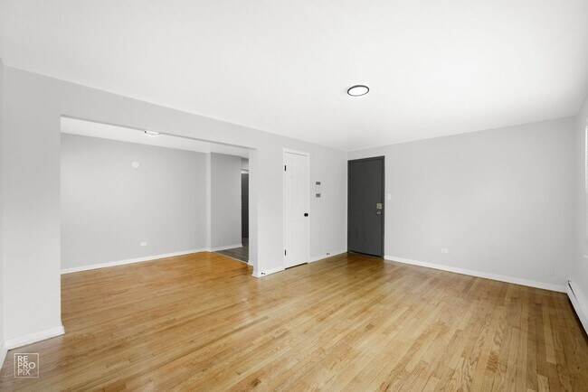 Photo - 8935-39 S Dauphin Ave Chicago, IL 60619