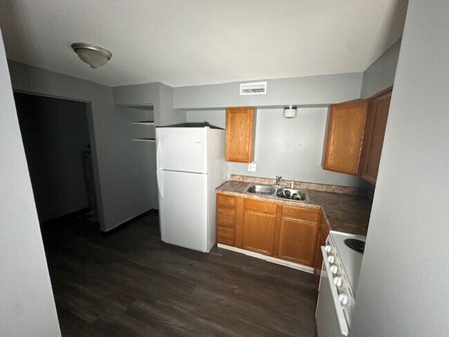 Photo - Section 8 Vouchers accepted for 1 Bedroom ... House