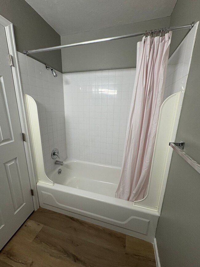 Photo - Mountain Pointe Apartments