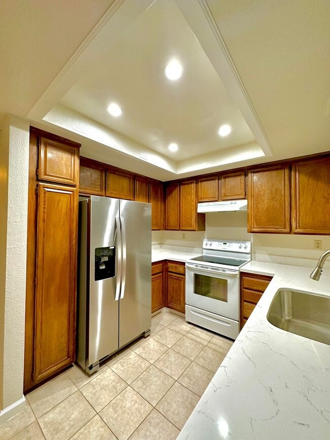 Photo - COMING SOON! | $3,690 / 3 BR - GORGEOUS THREE BEDROOM HOME IN PARKMONT AREA OF CENTRAL FREMONT
