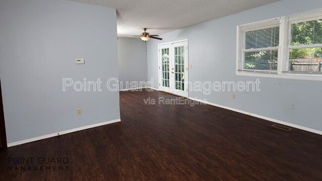 Photo - 2208 Haskell St