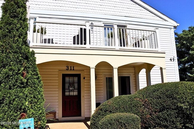 Photo - 311 Tulip Ln