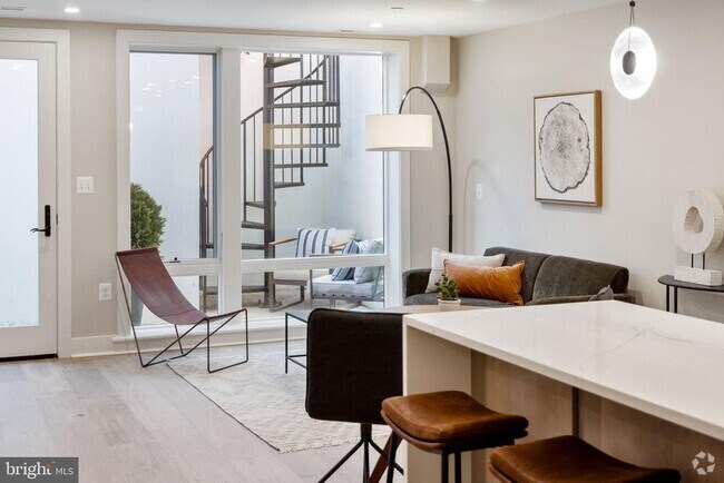 Building Photo - 1820 19th St NW Unit 1 Rental