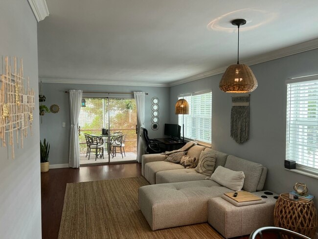 Photo - 2301 NE 14th Street Causeway Unidad 306 E