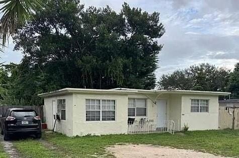 Photo - 5821 Taft St