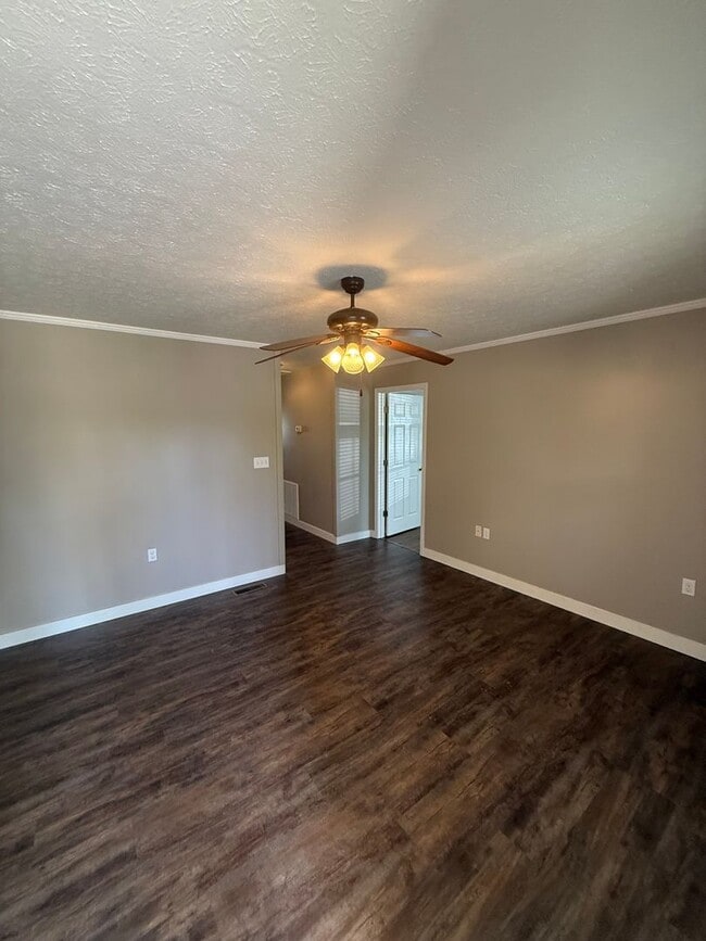 Photo - 264 Peterson Ave Unidad B