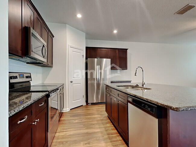 Photo - 9308 Java Fern Ct