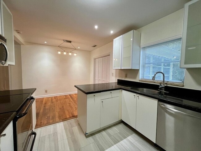 Photo - 348 Gregory Rd
