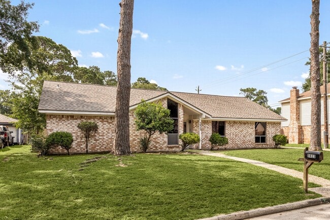 Photo - 5923 Pebble Springs Dr