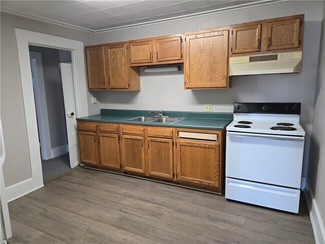 Photo - 301 Church St