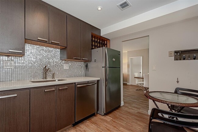 Photo - 500 Bayview Dr Unit 420