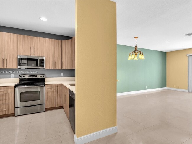 Photo - 3878 Tree Top Dr