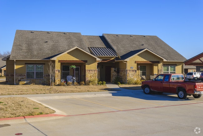 Photo - SilverLeaf Apartments at Gun Barrel City