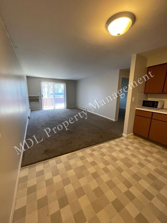 Photo - 121 N Woodbridge St Unit 2- 8