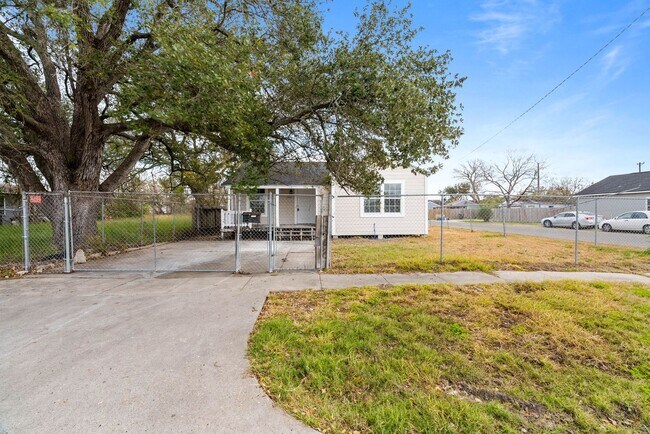 Photo - REMODELED 3 BEDROOM ON A CORNER LOT