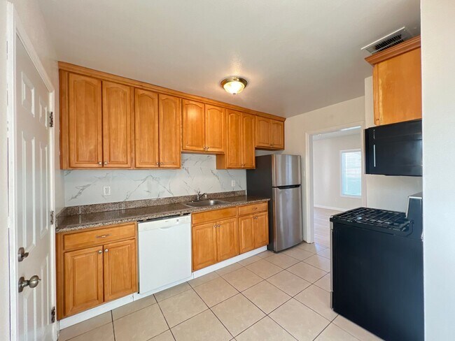 Photo - 1st Month's Rent is FREE!!! Conveniently Located Newly Remodeled 1 Bed/ 1 Bath Duplex for Rent In... Unit 1462