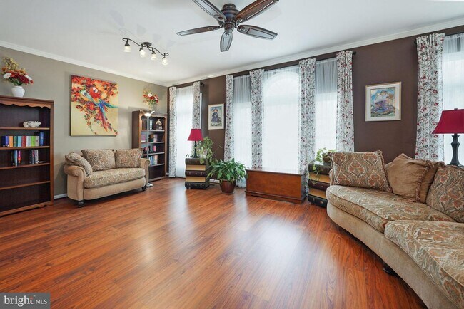 Photo - Luxury TH with 2 Car Garage in Sough After Kingstowne