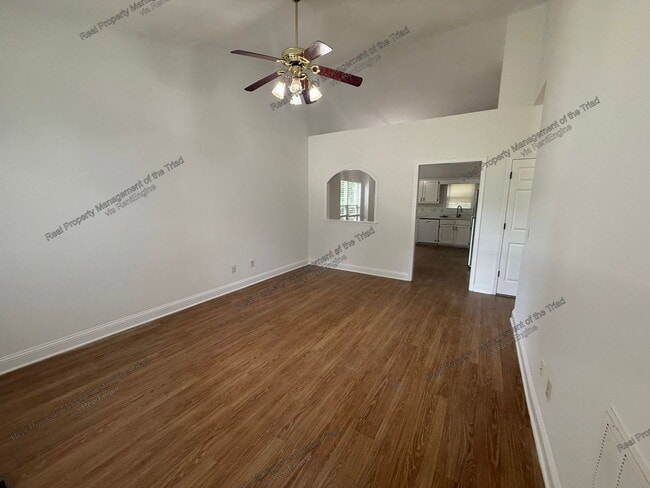 Photo - 2200A Eider Ct