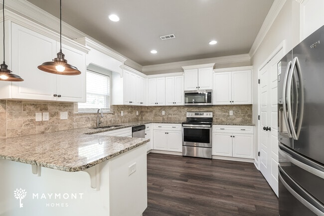 Photo - 129 Swinton Pond Rd