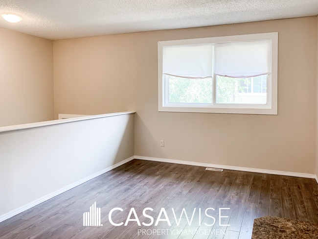 Photo - 9505-9599 99 Ave Unité 9505