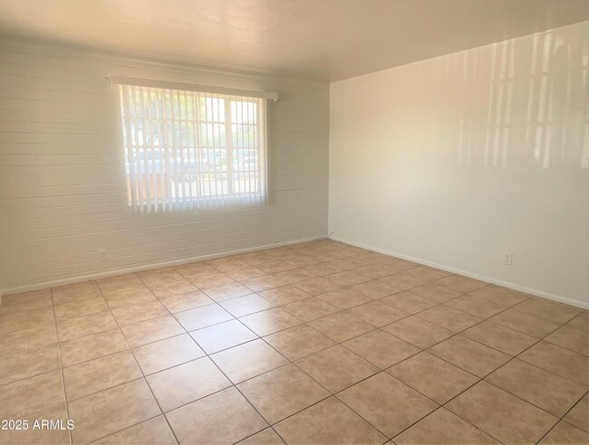 Photo - 636 S Olive Unit D