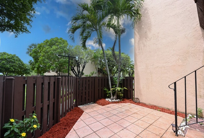 Patio - 445 W Park Dr Unit 203