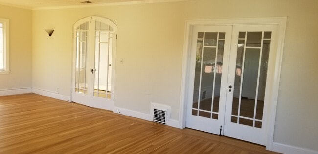 Photo - 2718 Harrison St Unit 2718