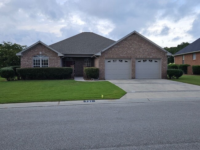 Building Photo - Beautiful 3 Bedroom 2 bath Home in Hampste...
