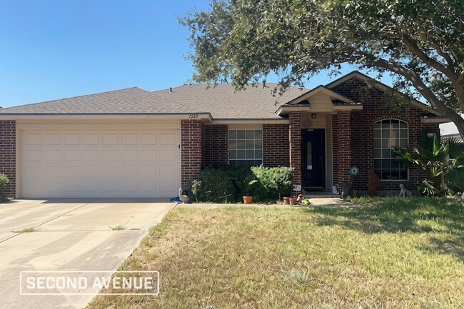 Building Photo - 7229 Yaupon Dr