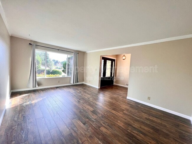 Photo - 1221 La Canada Way