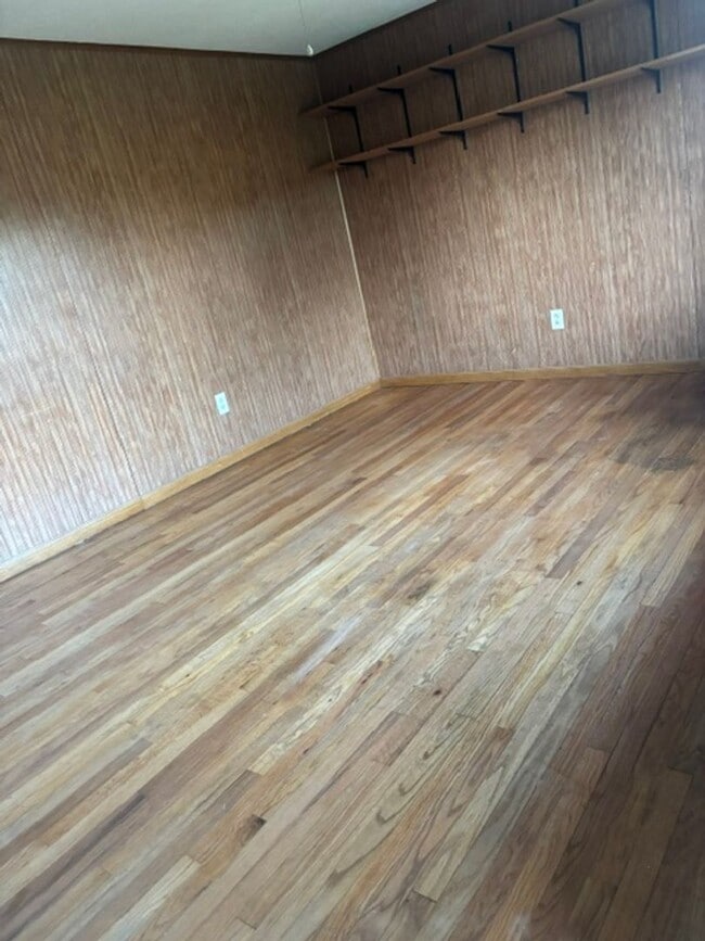 Photo - 312 Wood Haven Dr